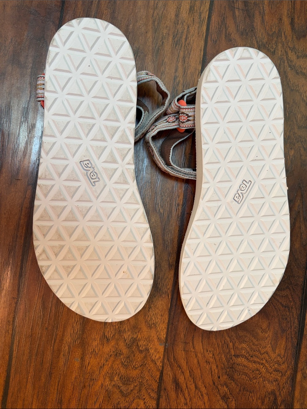 TEVA Original Universal Sandal Beige Aztec women’s 10 sandals - Picture 2 of 4